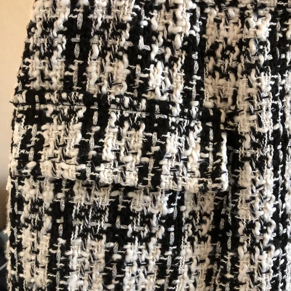 Forever 21 Tweed Mini Skirt - Picture 5 of 7